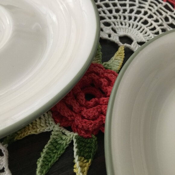 Two Vintage Corelle Corning Made in the USA Sage Green Shadow Rim Saucers - Picture 7 of 9